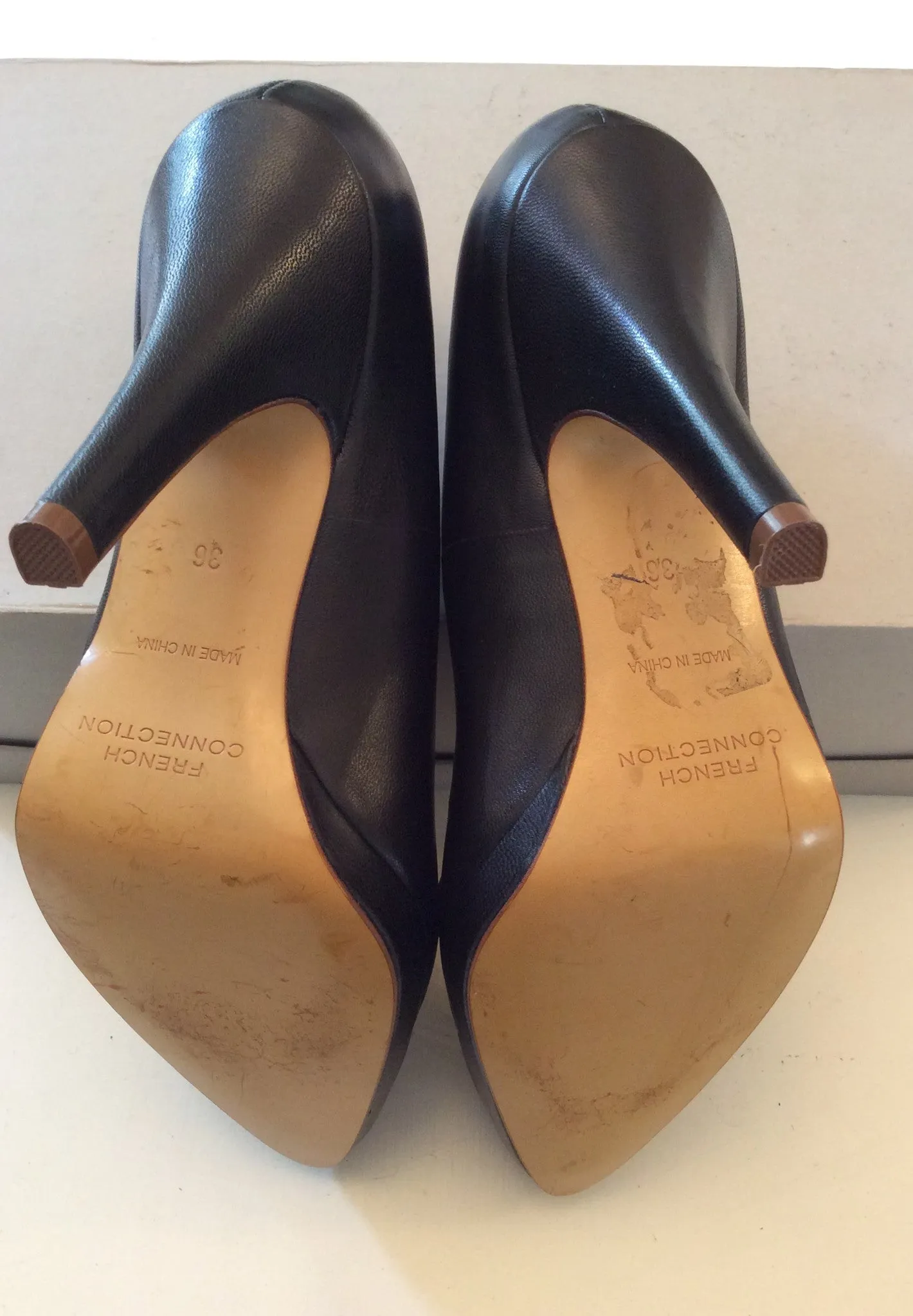 BRAND NEW FRENCH CONNECTION BLACK LEATHER HEELS SIZE 3.5/36