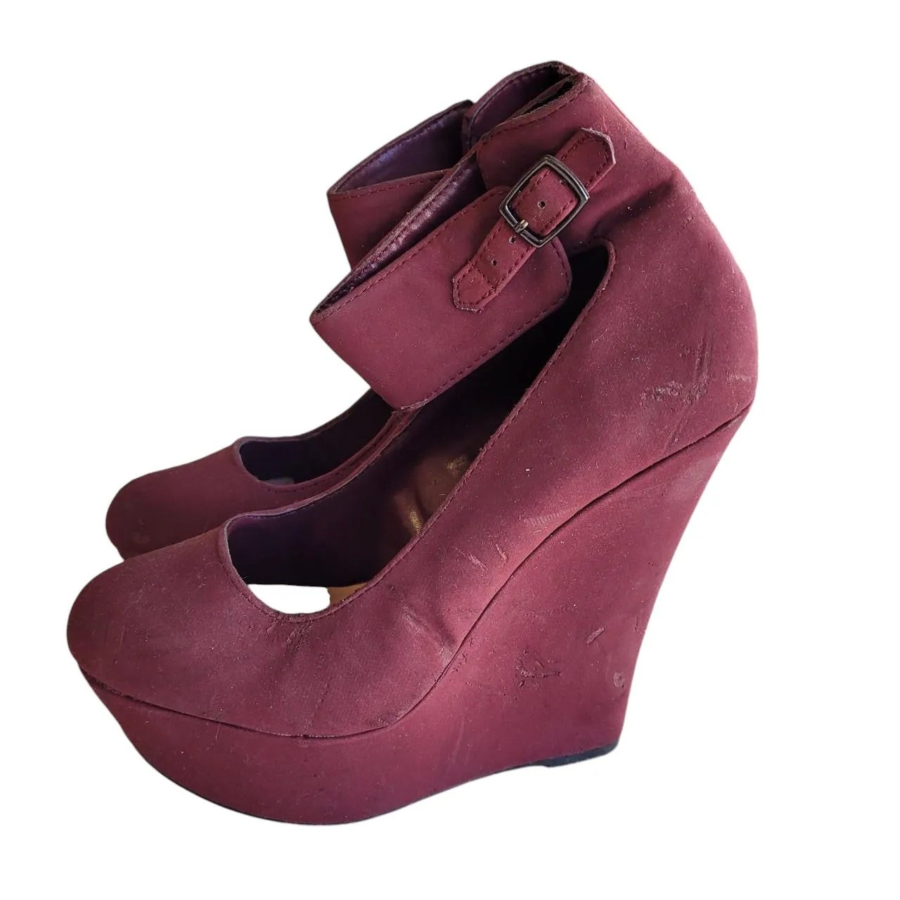 Charlotte Russe Burgundy Maroon Closed Toes High Heel Wedges Women's Size 7