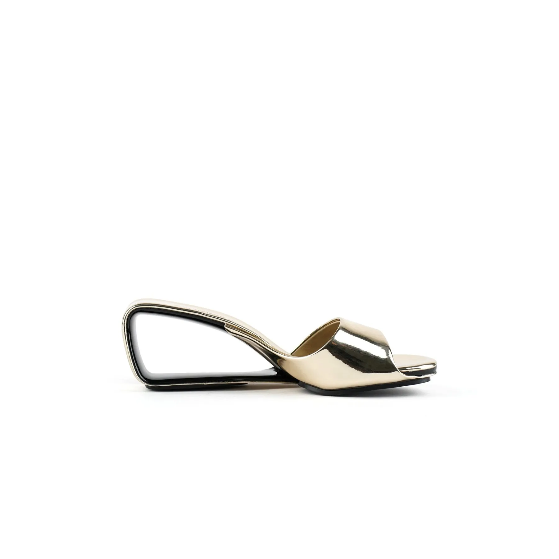 Dreamy Hollow Wedge Sandals