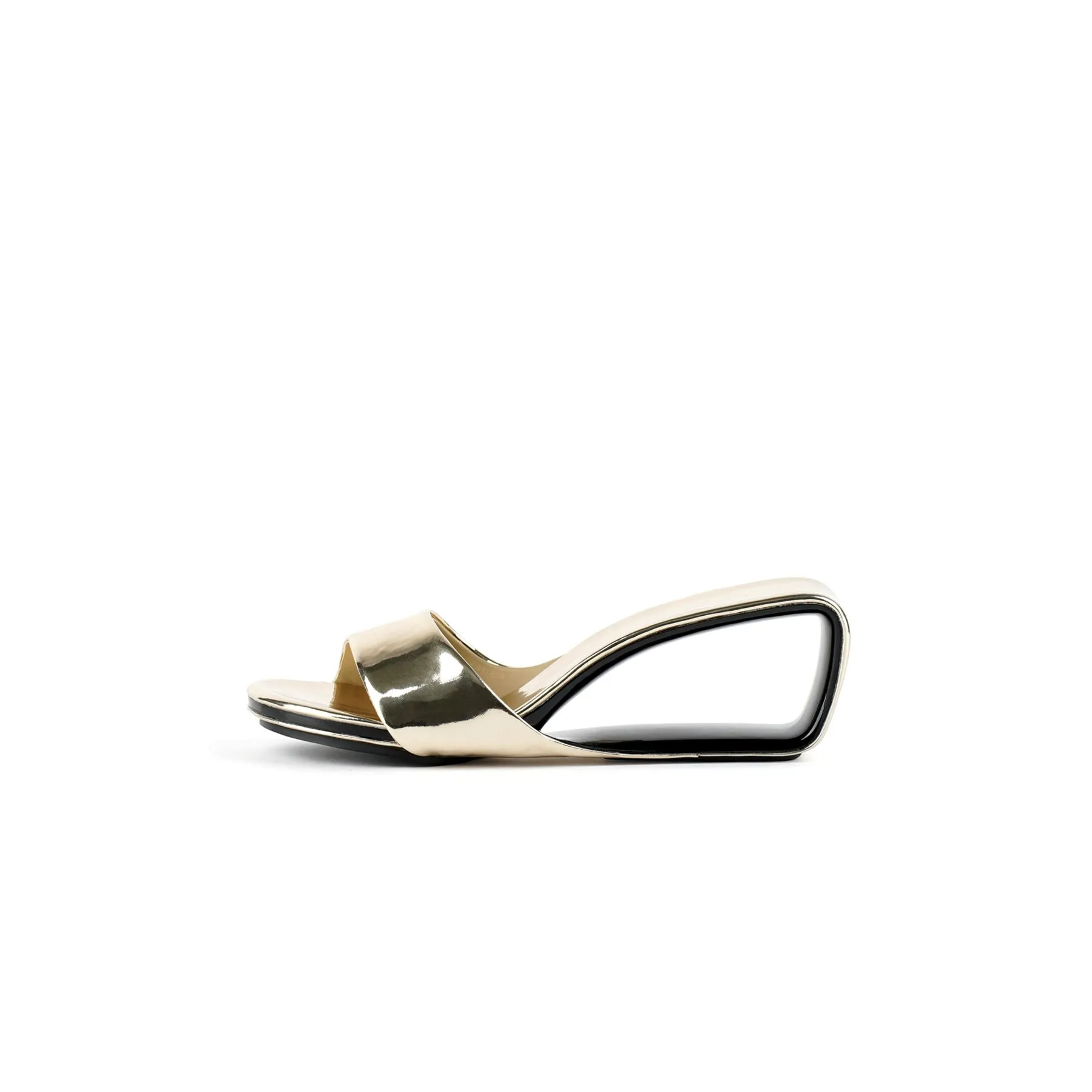 Dreamy Hollow Wedge Sandals