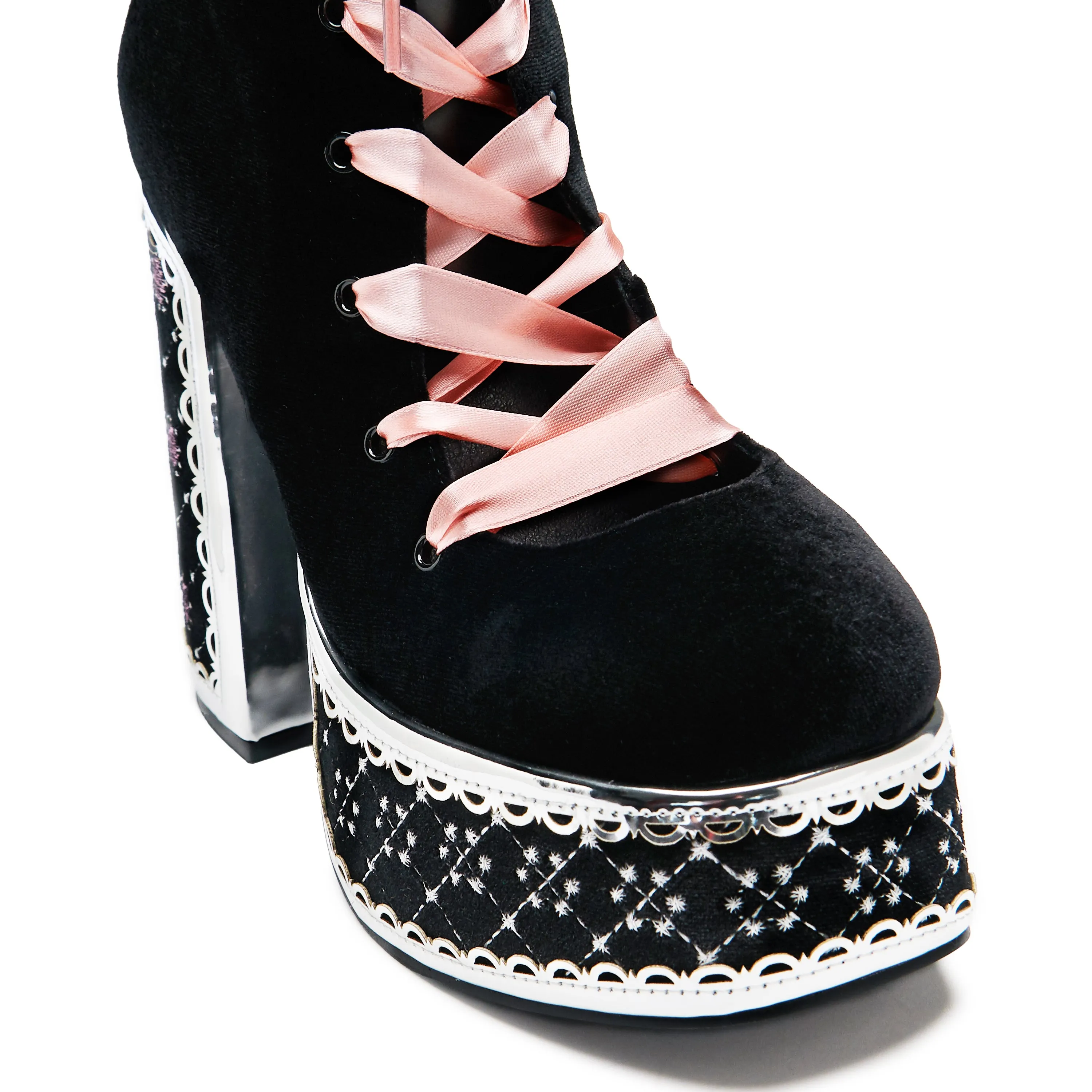 Guiltless Ghost Lace Up Platform Long Boots - Black