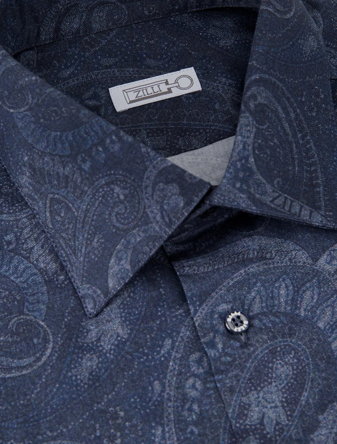 Long Sleeves Shirt with Paisley Pattern