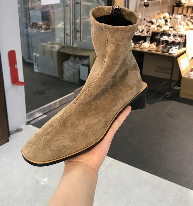 LUXE DESIGN ANKLE BOOTS WITH SHAPED LOW HEEL DETAIL