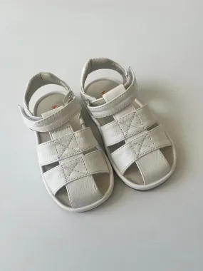 White leather fisherman sandal